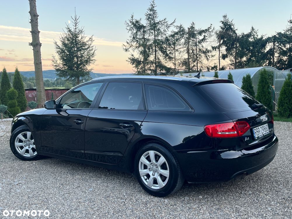 Audi A4 Avant - 13