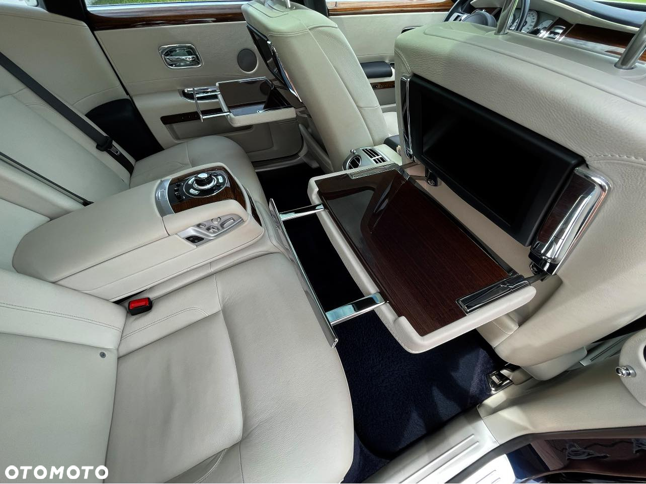 Rolls-Royce Ghost - 5