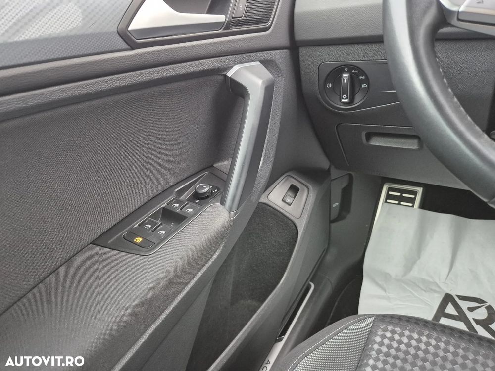 Volkswagen Tiguan 1.4 eHybrid OPF DSG Life - 14