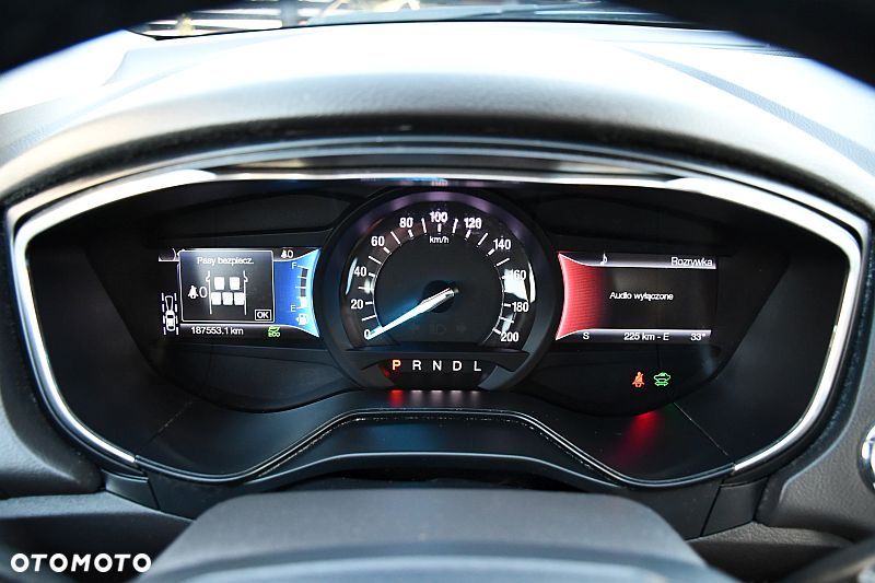 Ford Mondeo 2.0 Hybrid Titanium - 37