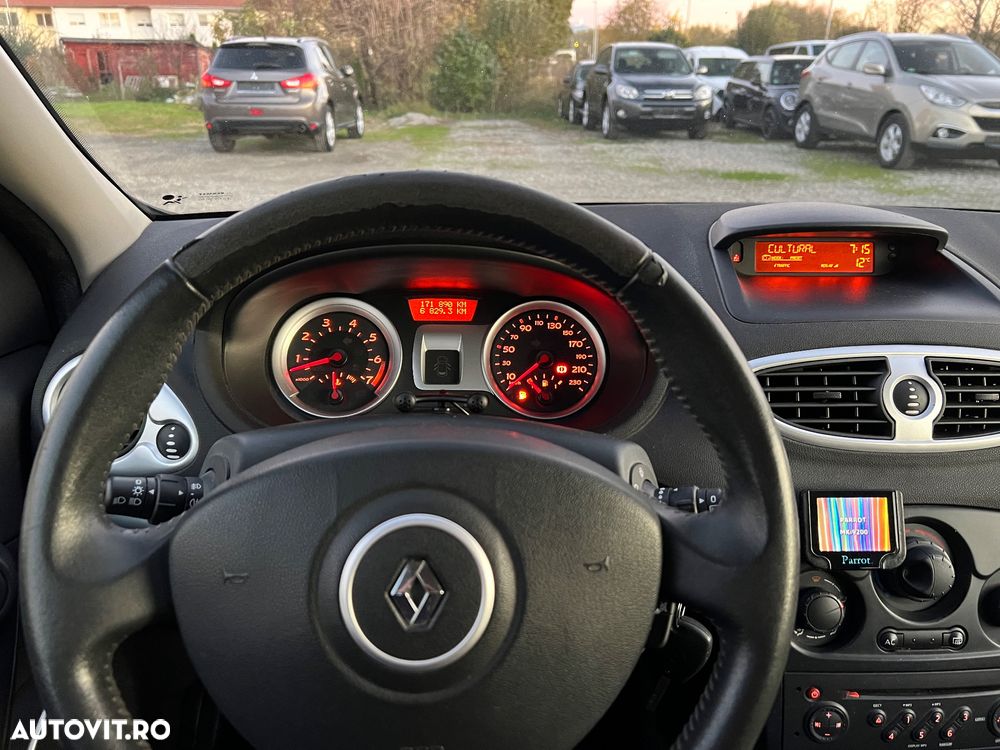 Renault Clio TCe 100 Dynamique - 13