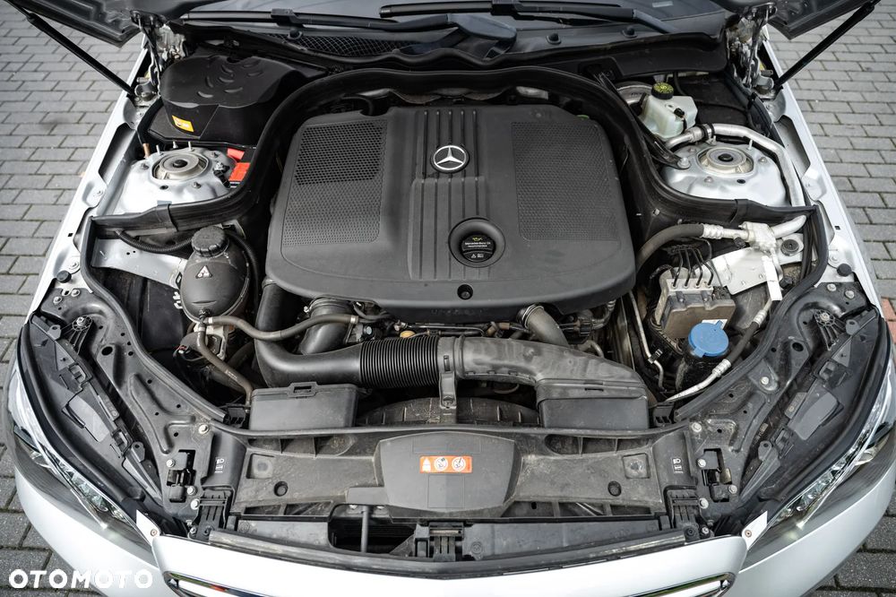 Mercedes-Benz Klasa E 220 BlueTEC 4-Matic Avantgarde - 31