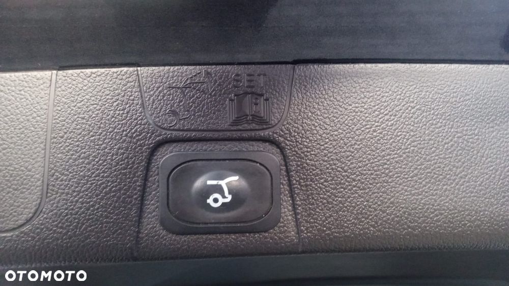 Ford C-MAX 1.5 TDCi Start-Stop-System Trend - 18