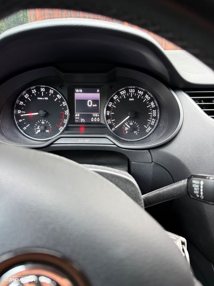 Skoda Octavia Break 1.6 TDi Ambition DSG - 3