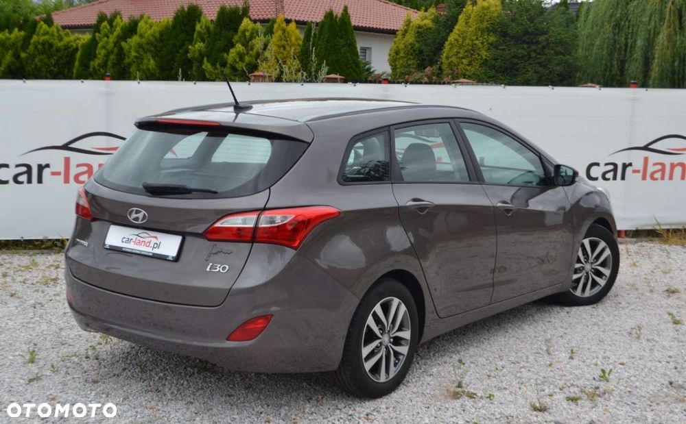 Hyundai i30 - 16