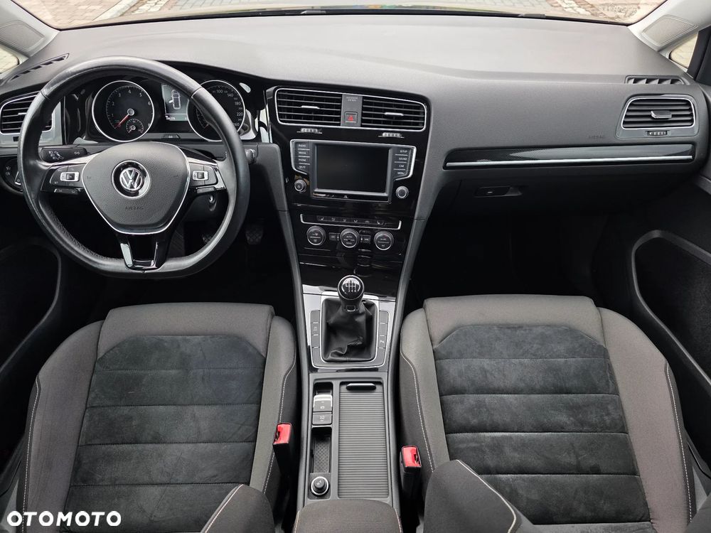 Volkswagen Golf 1.4 TSI BMT Highline - 16