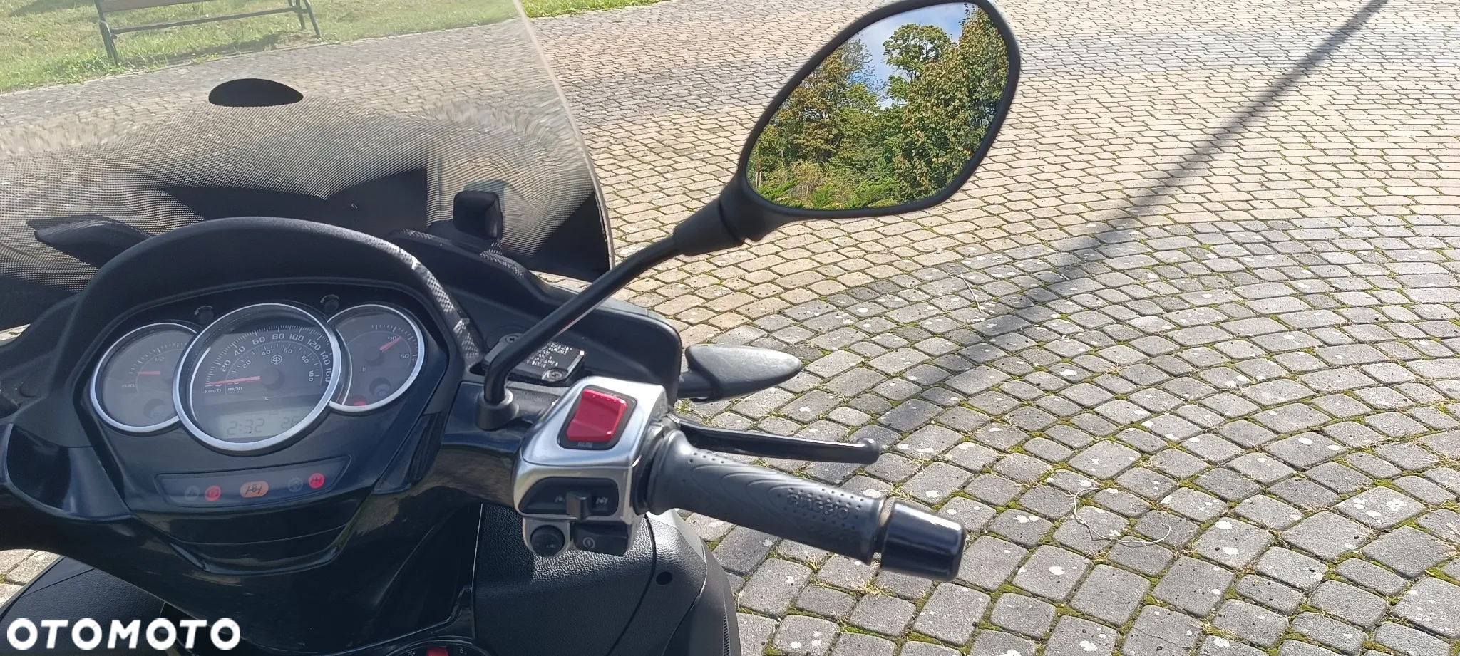 Piaggio MP-3 - 34