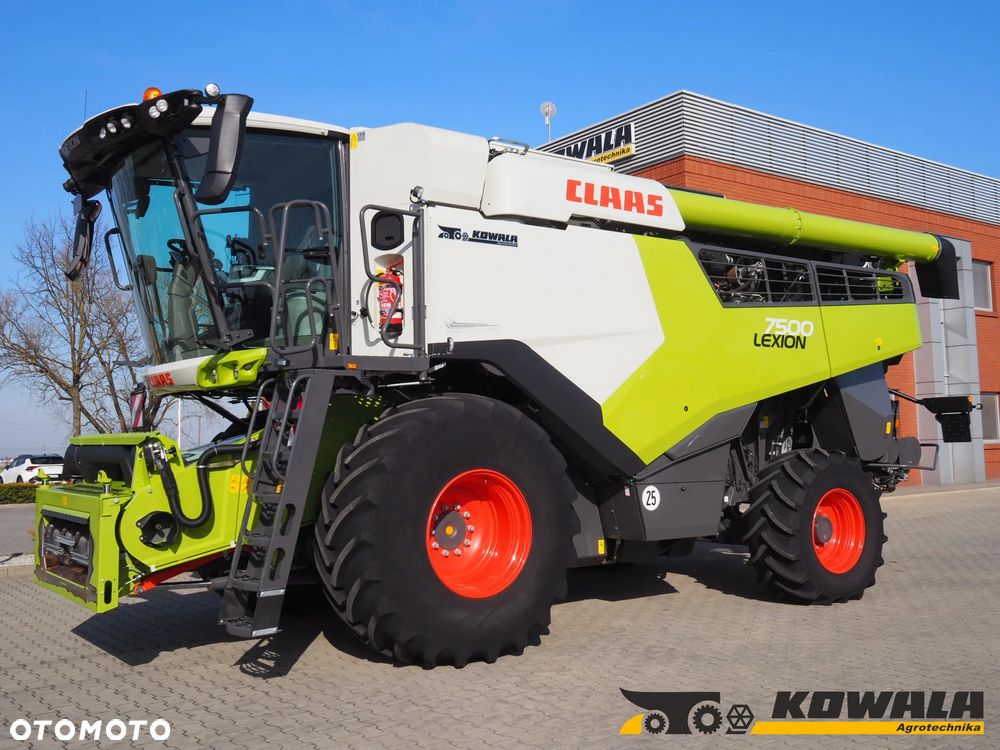 Claas Lexion 7500 + V930 - 2