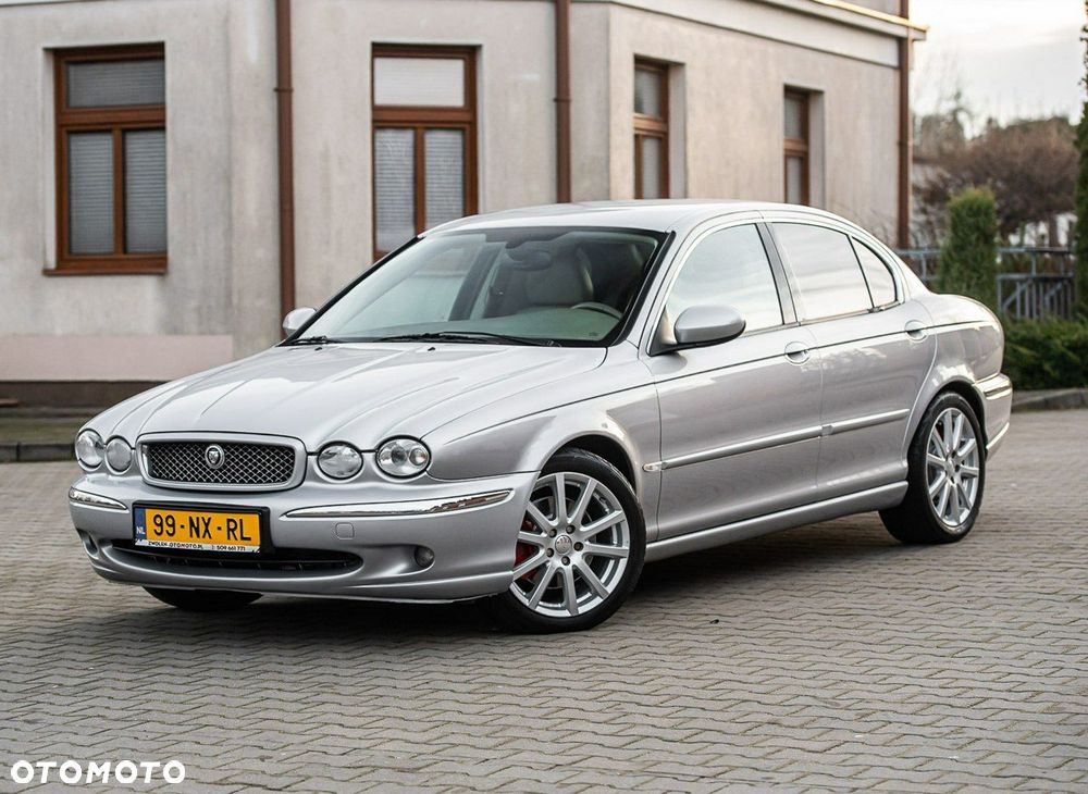 Jaguar X-Type 3.0 V6 4x4 Executive - 11