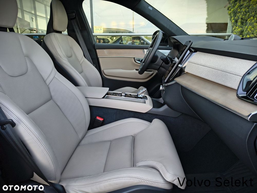 Volvo XC 90 - 30