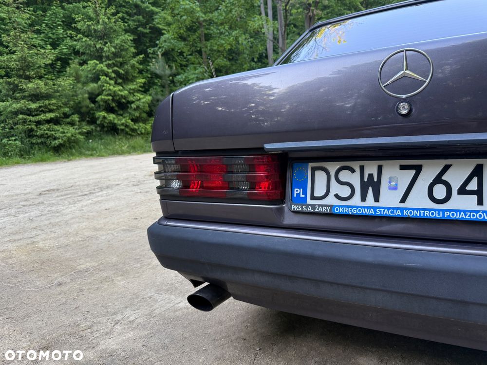 Mercedes-Benz W201 (190) - 9