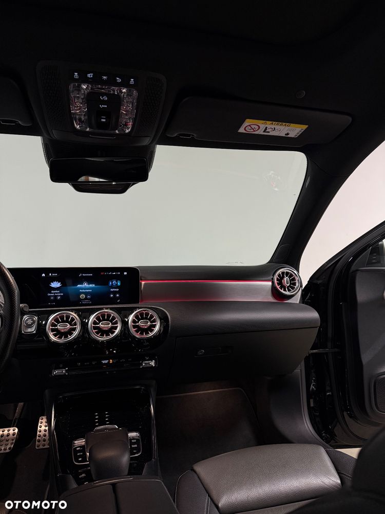 Mercedes-Benz Klasa A AMG 35 4Matic AMG Speedshift DCT 7G - 16