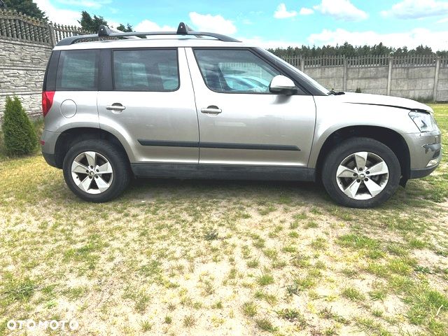 Skoda Yeti Tour Out 2.0 TDI SCR 4x4 - 15