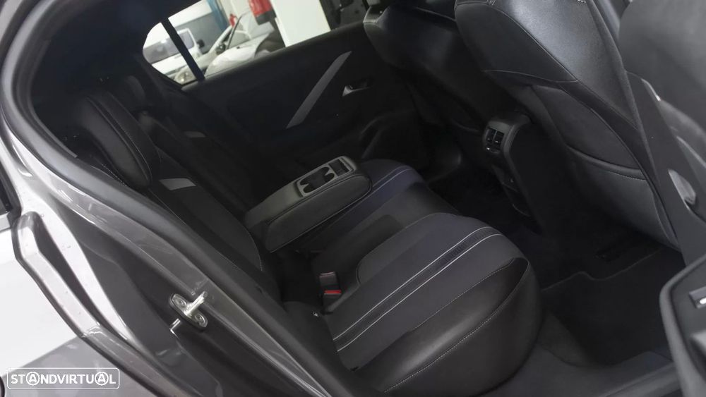 Opel Astra 1.5 D GS Line Aut. - 11