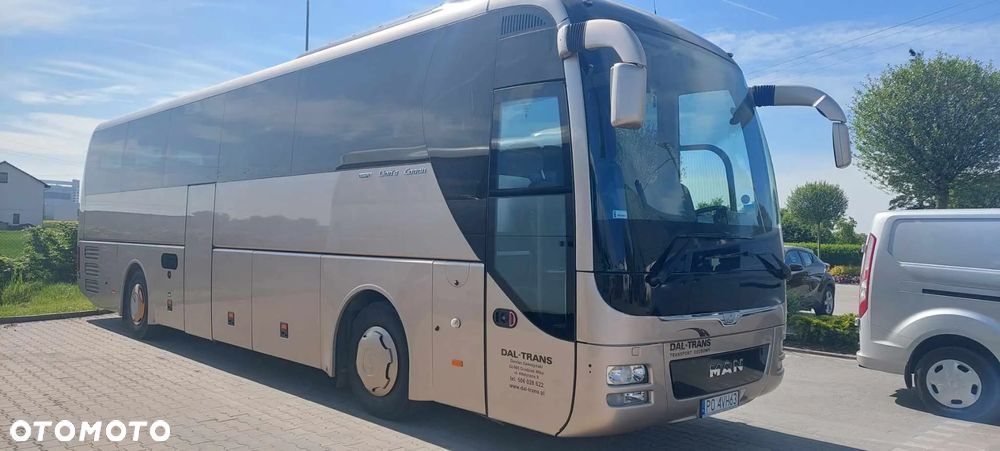 MAN LIONS Coach - 1
