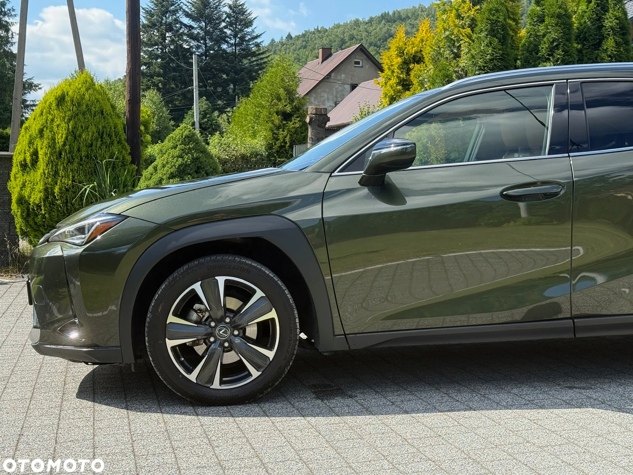 Lexus UX 250h (E-FOUR) Executive Line - 6