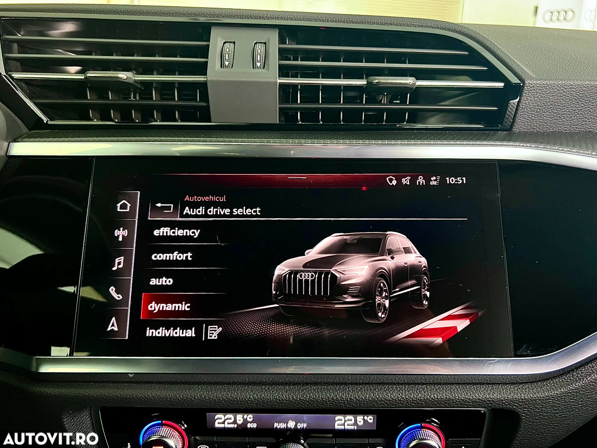 Audi Q3 2.0 40 TDI quattro S tronic S Line - 23