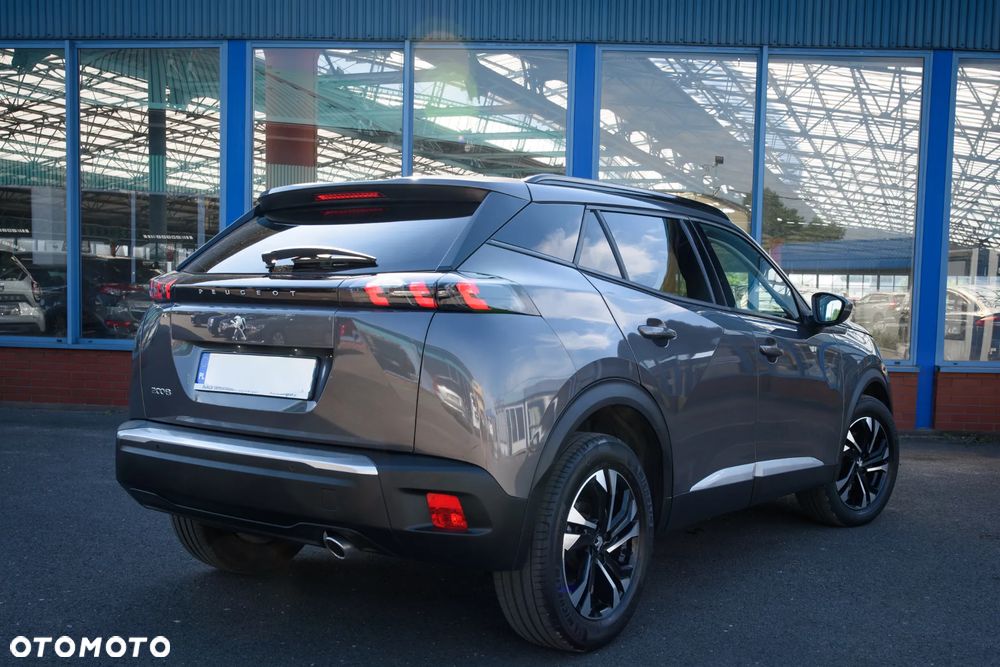 Peugeot 2008 1.5 BlueHDi Allure S&S EAT8 - 3