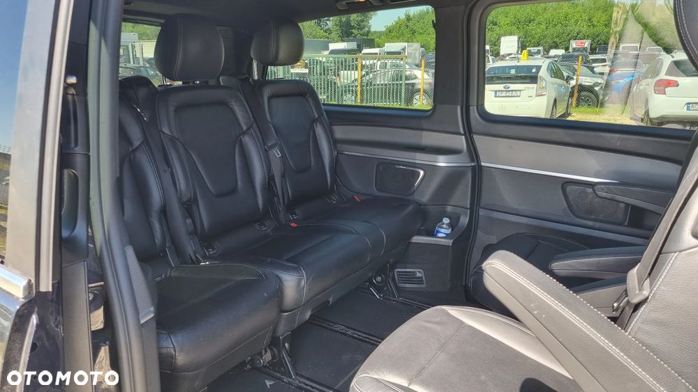 Mercedes-Benz Klasa V 250 (BlueTEC) d extralang 7G-TRONIC - 25