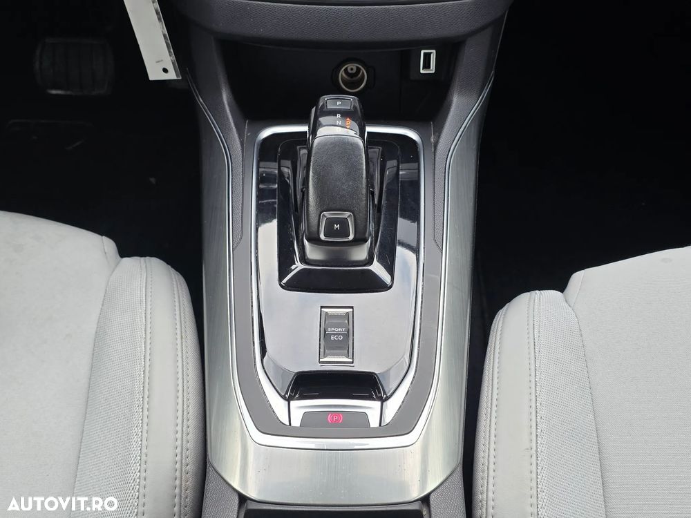 Peugeot 308 BlueHDi FAP 130 EAT8 Stop & Start GT Pack - 17