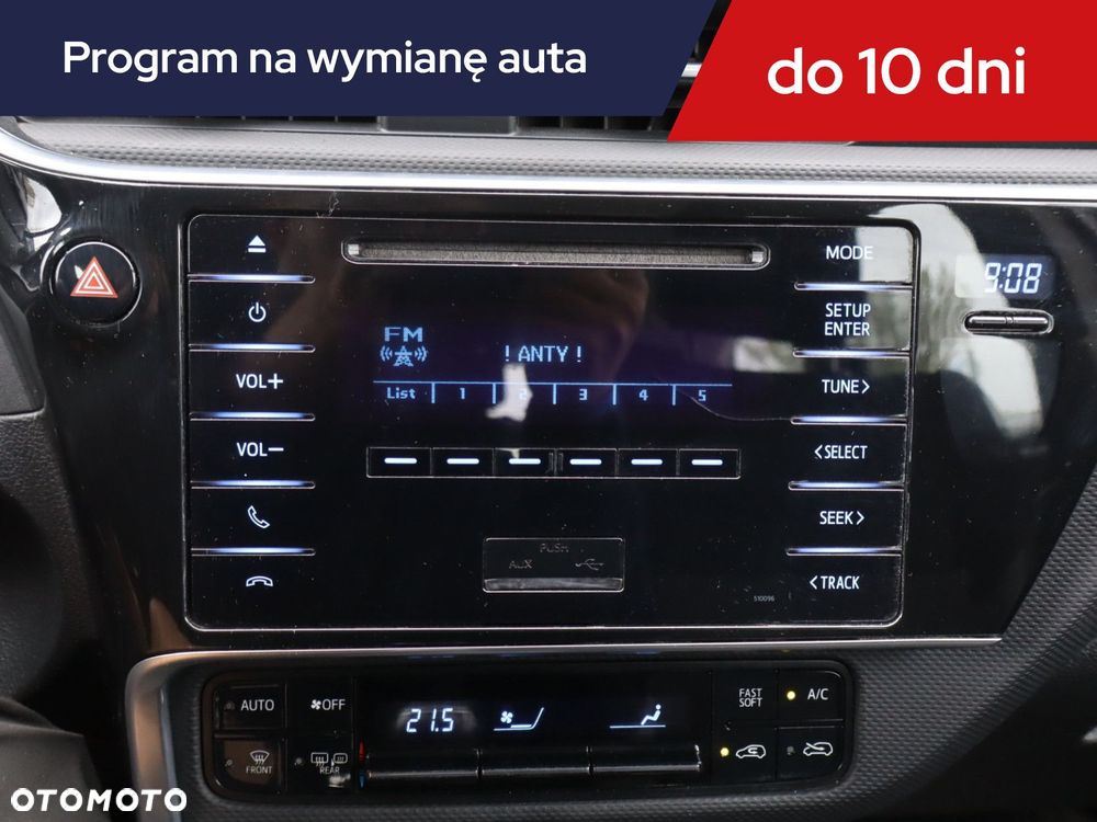 Toyota Auris - 14
