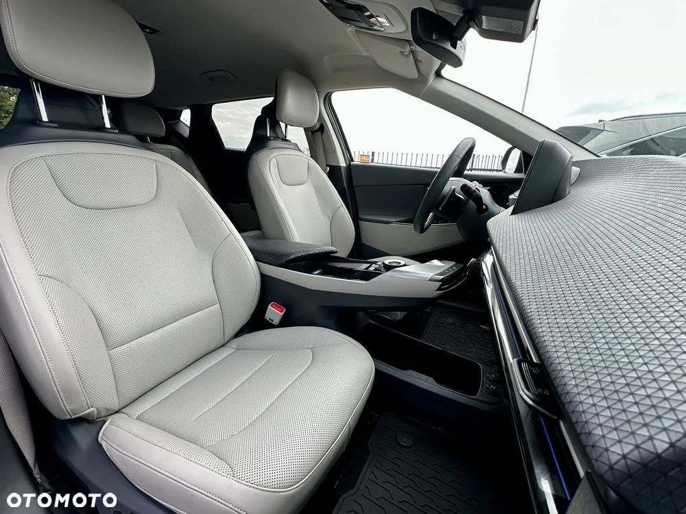 Kia EV6 77.4kWh Plus - 11