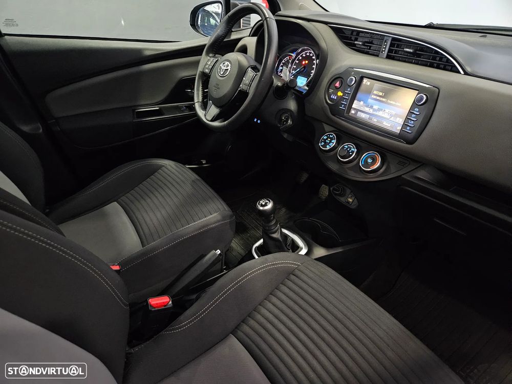 Toyota Yaris 1.0 VVT-i Exclusive - 17