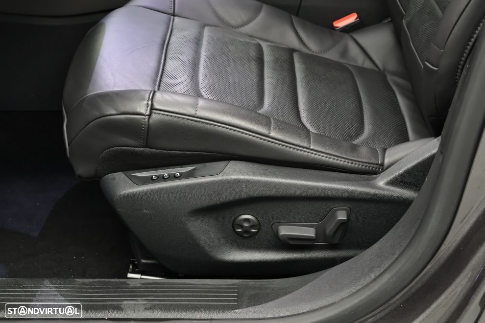 Citroën C5 X 1.2 PureTech Shine EAT8 - 24