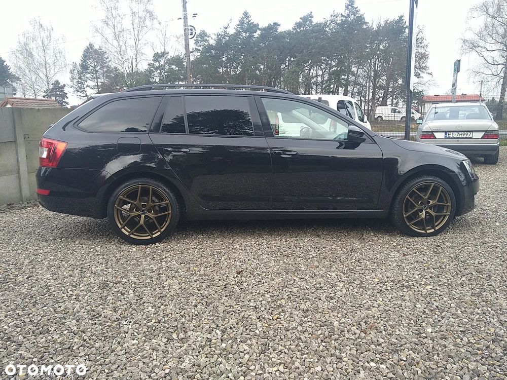 Skoda Octavia 2.0 TDI Edition DSG - 10