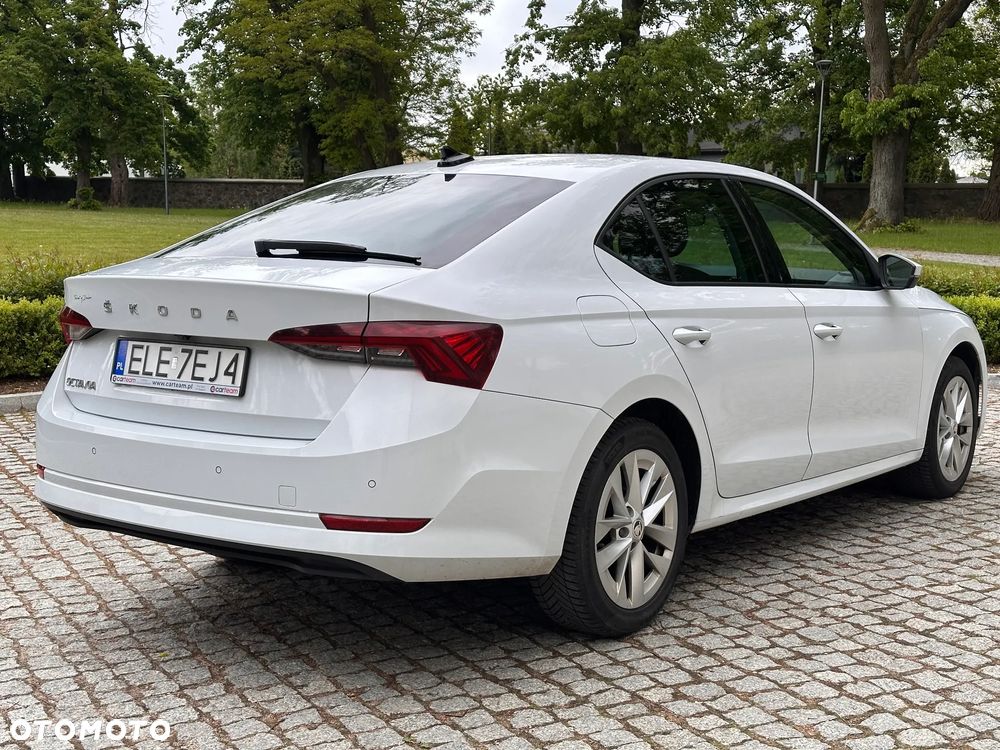 Skoda Octavia 2.0 TDI Ambition DSG - 10