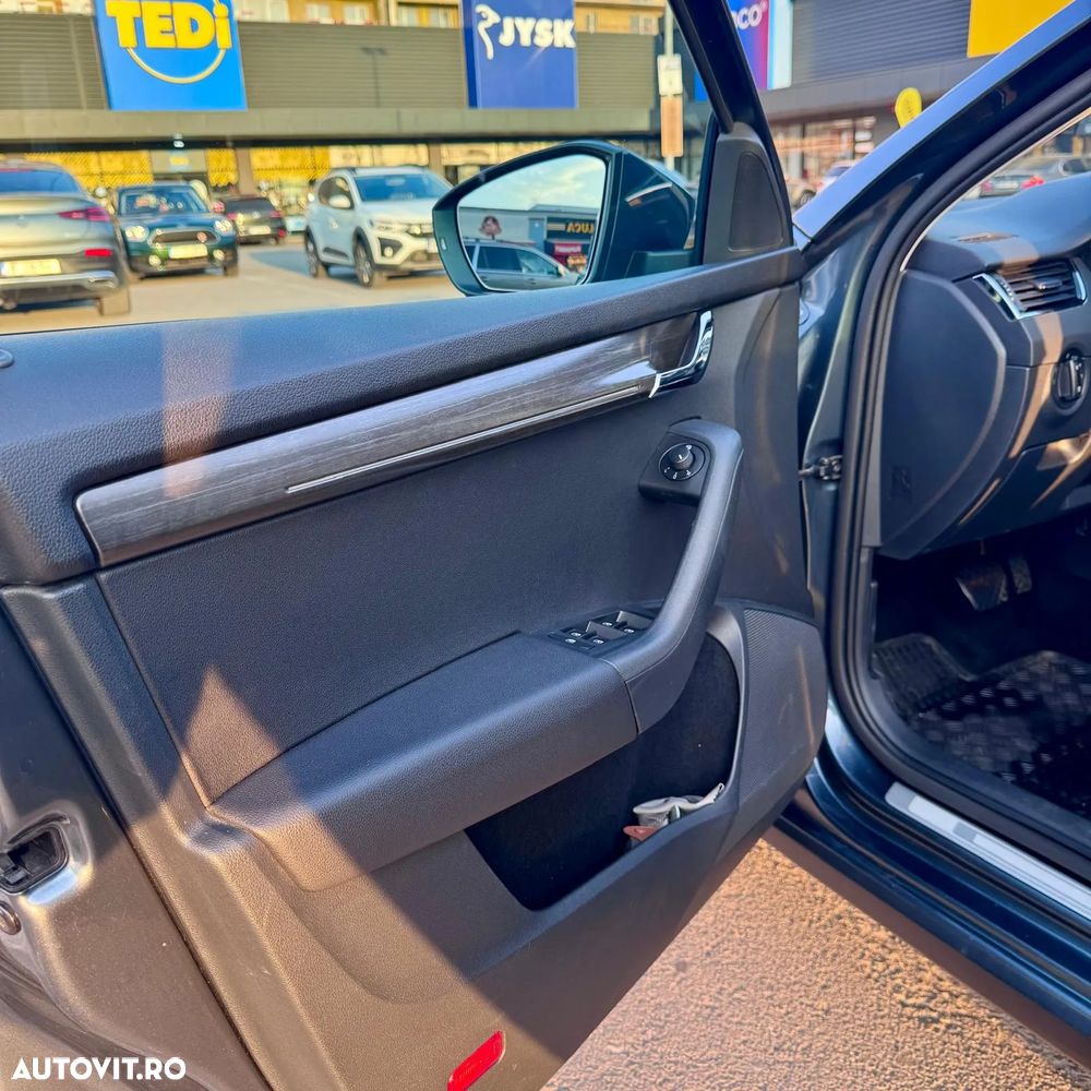 Skoda Octavia 2.0 TDI 4X4 DSG Scout - 20