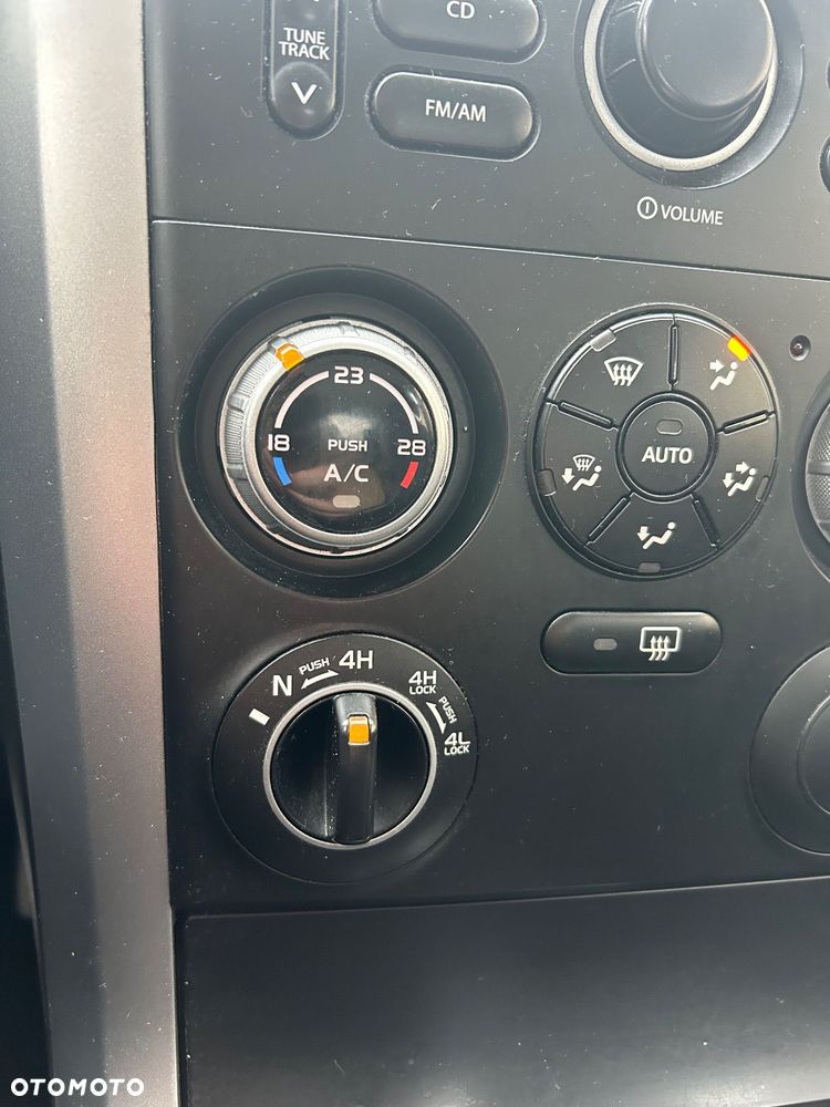 Suzuki Grand Vitara 2.0 - 11