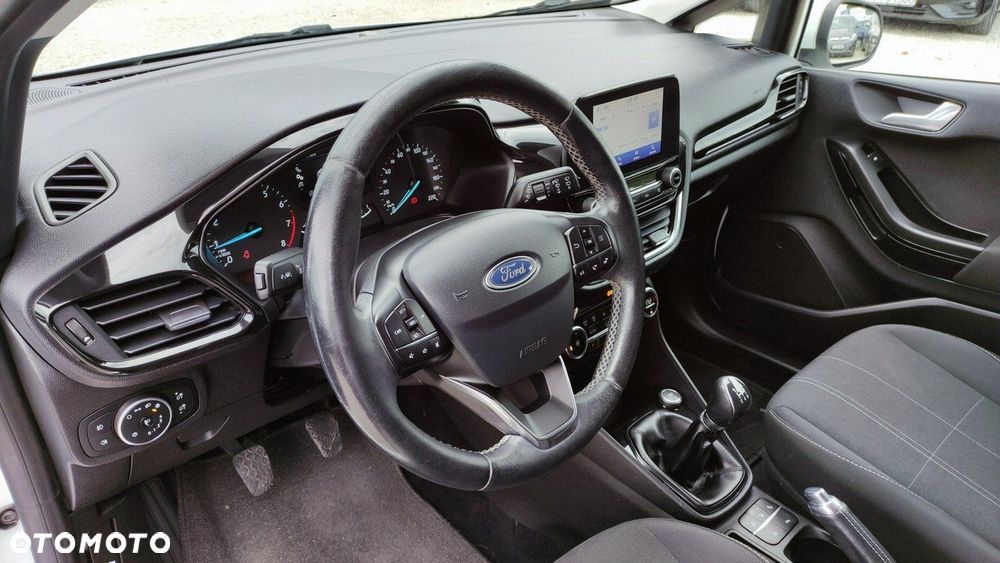 Ford Fiesta - 27