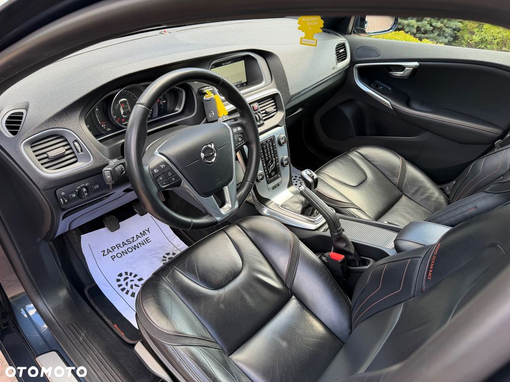 Volvo V40 D2 Ocean Race - 11