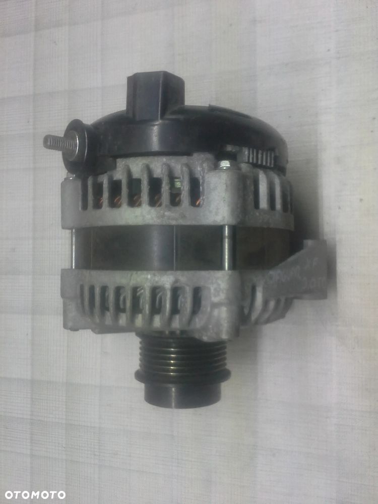 Jaguar XF X250 3.0 TD V6 alternator - 2
