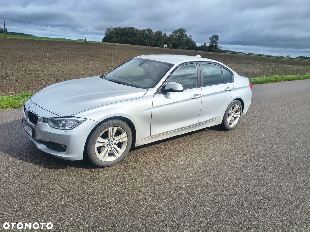 BMW Seria 3 320d xDrive - 1