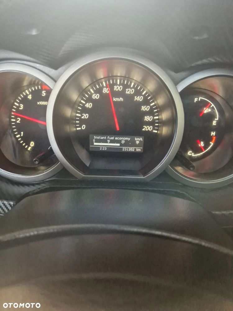 Suzuki Grand Vitara 1.9 DDiS Premium EU5 - 35