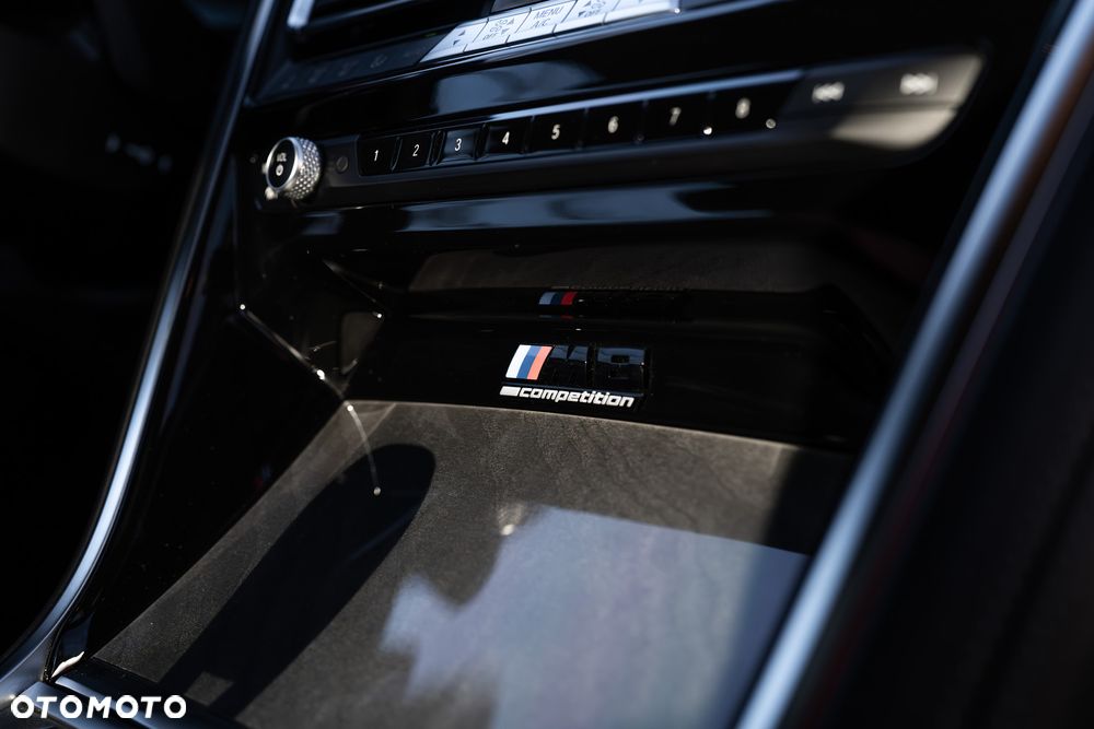 BMW M8 Competition - 13