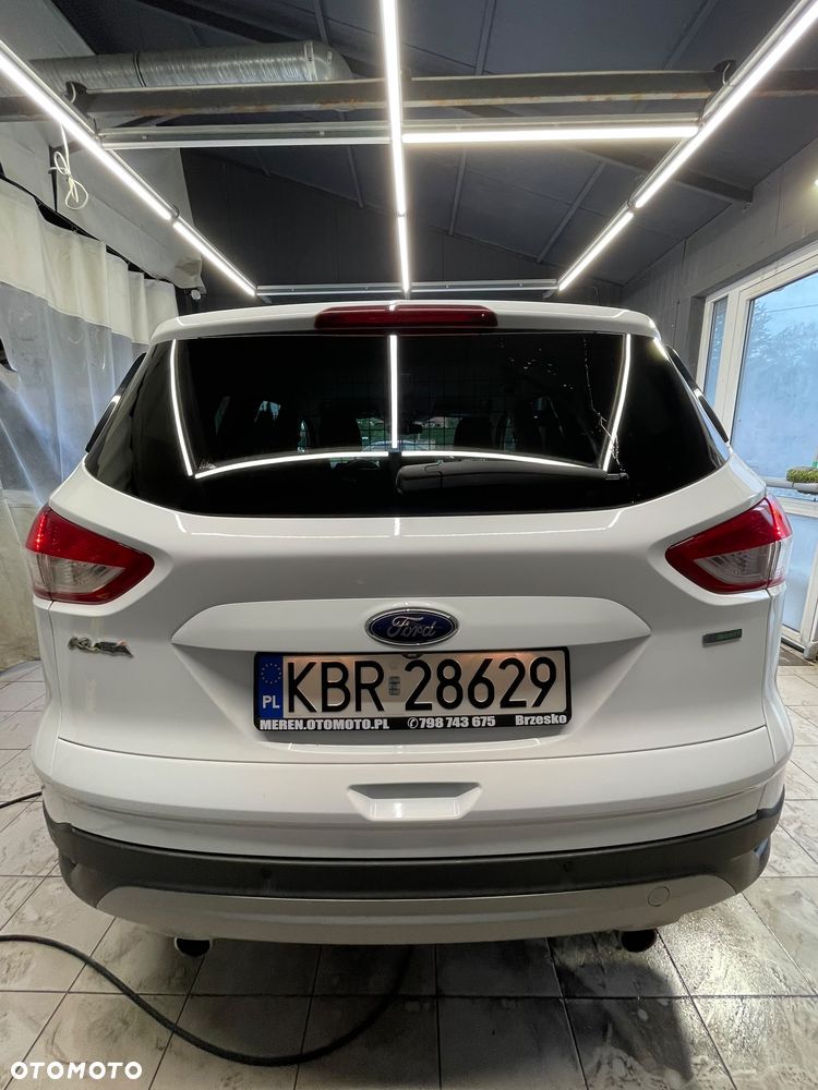 Ford Kuga 1.6 EcoBoost 2x4 Individual - 11