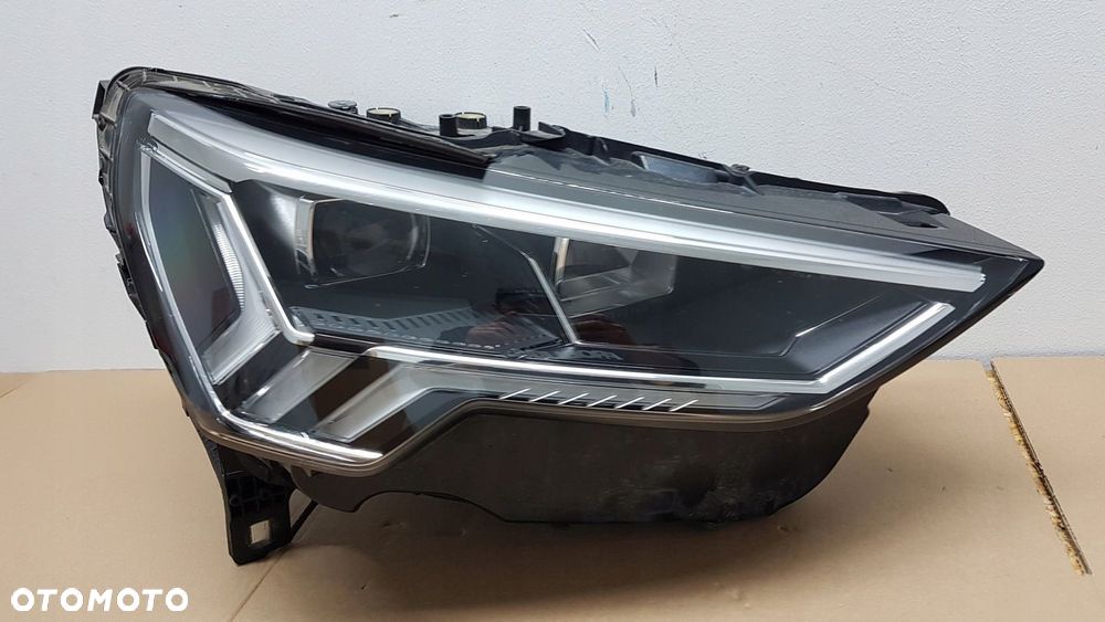 LAMPA PRZÓD PRAWA AUDI Q3 18- FULL LED 83A941034 - 3