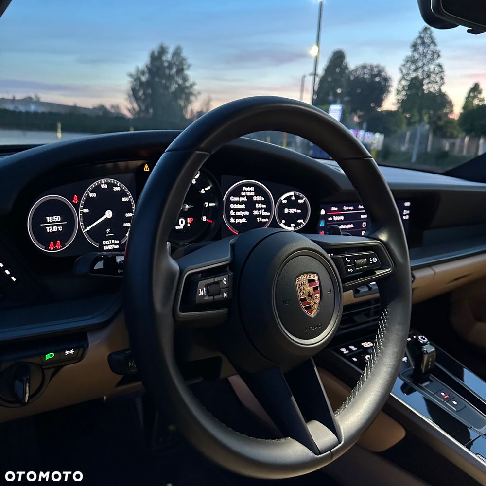 Porsche 911 Carrera - 13