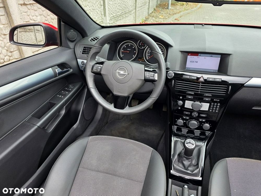 Opel Astra 1.9 CDTI Cosmo - 19