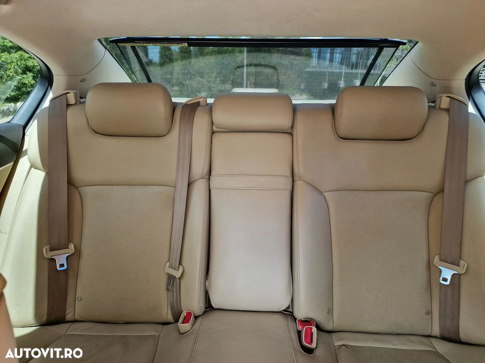 Lexus Seria GS - 13