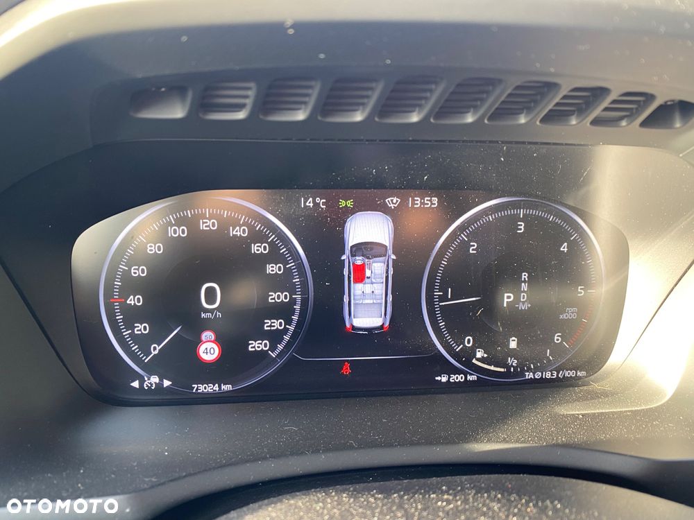 Volvo XC 90 B5 D AWD Geartronic Momentum - 10