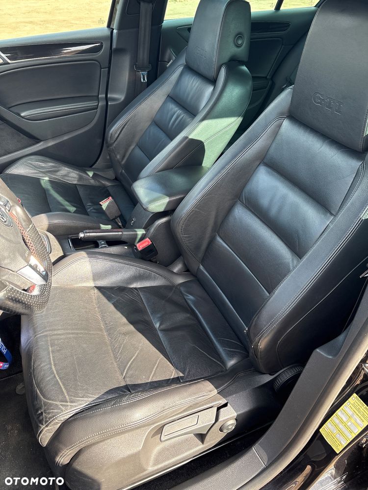 Volkswagen Golf ver-2-0-gti - 5