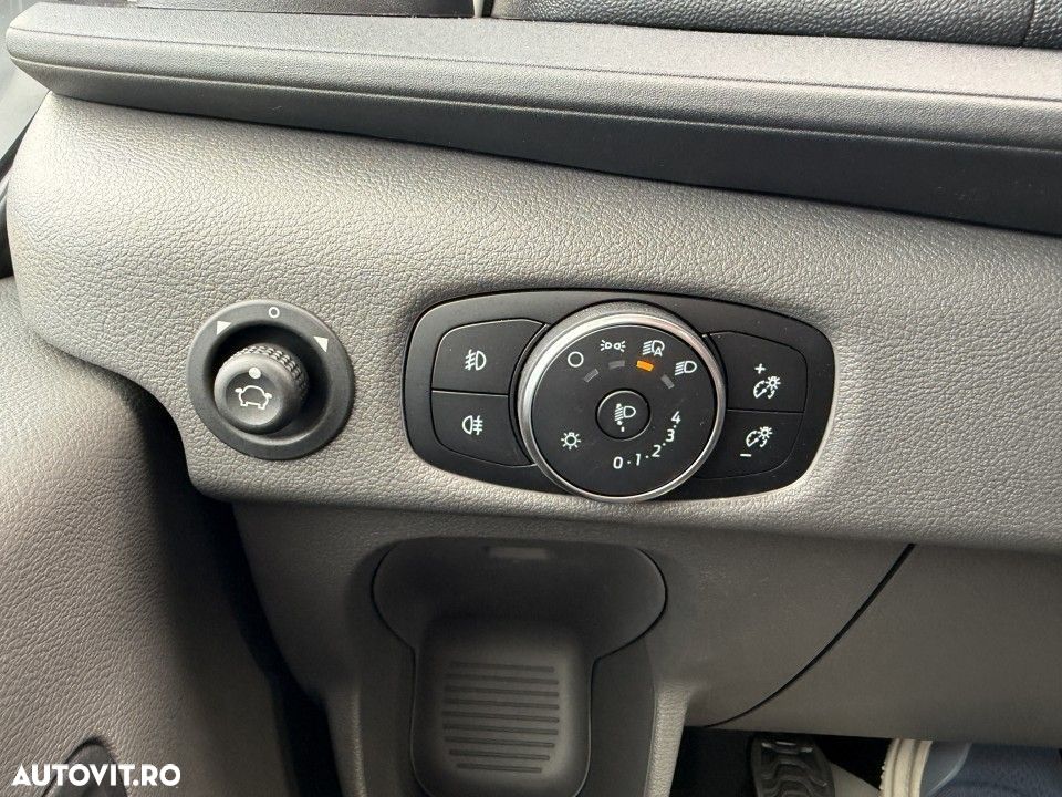 Ford Transit - 19