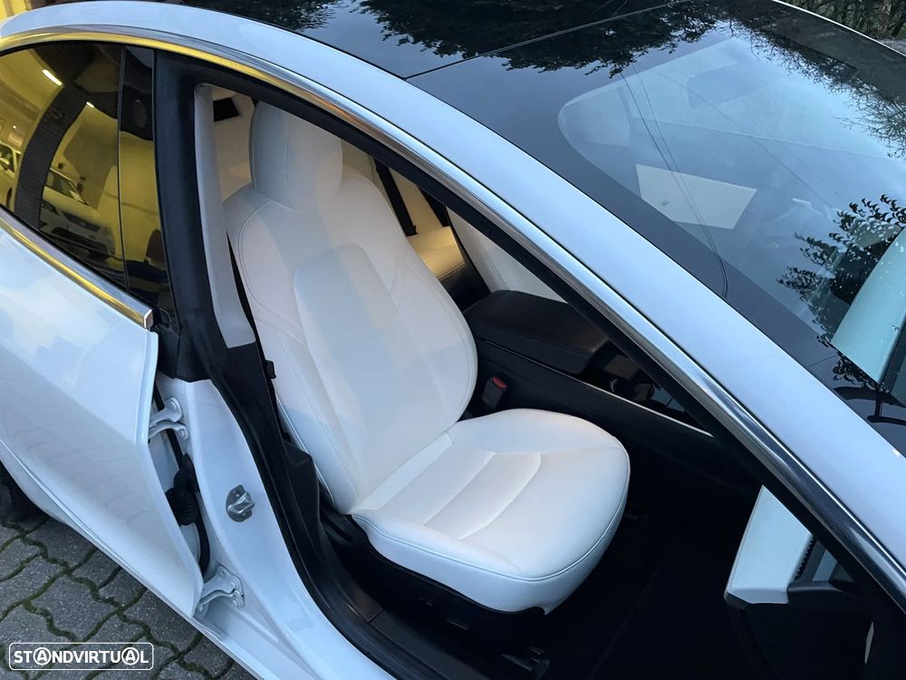 Tesla Model 3 RWD - 20