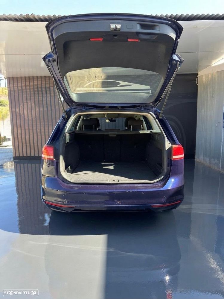 VW Passat 1.6 TDI (BlueMotion ) Trendline - 9