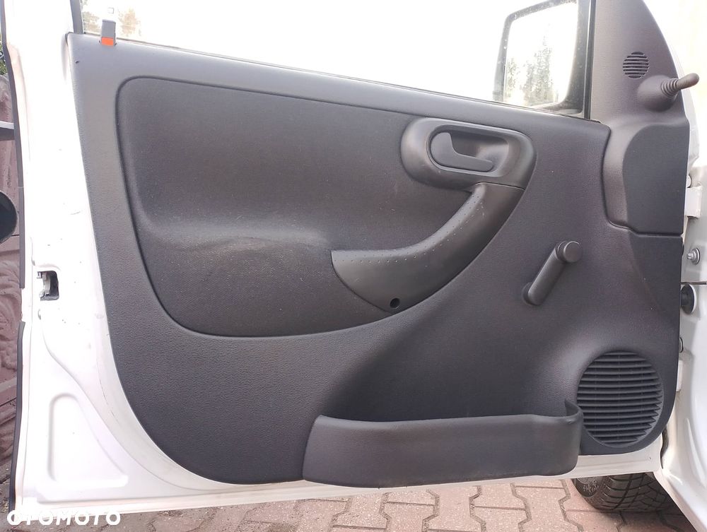 Opel Combo - 19