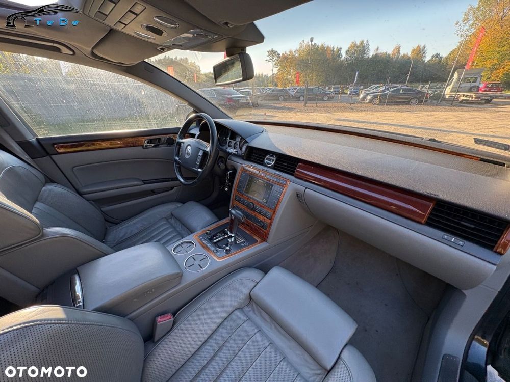 Volkswagen Phaeton - 31